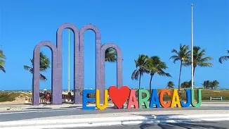 Hotel localizado na orla de Atalaia em Aracaju
